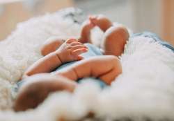 Lepedőbe csavarva hagyták a földön az újszülött babát a kecskeméti kórháznál